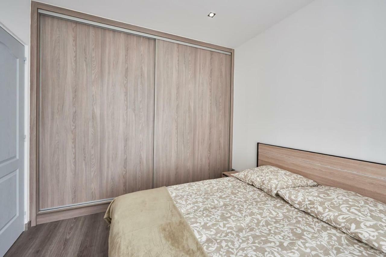 A L'Ombre Du Pin "1" - Ground-Floor T3 Near Disneyland And Paris, 1-6 Guests Le Pin  Екстер'єр фото
